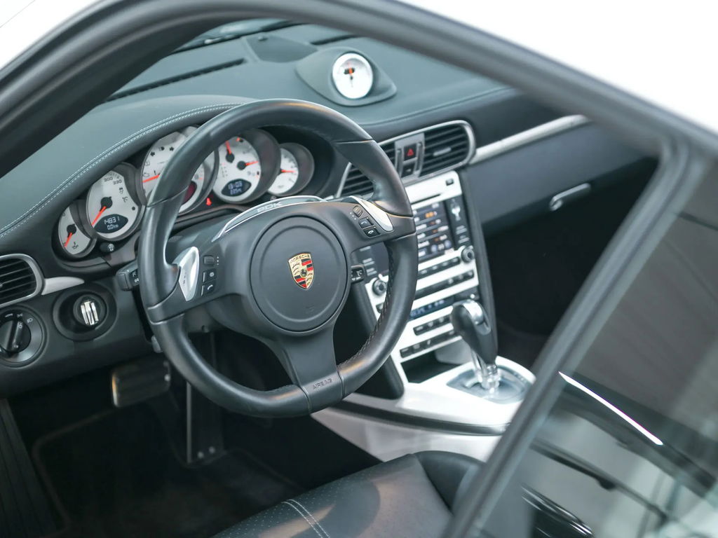 Porsche 997.2 Carrera GTS