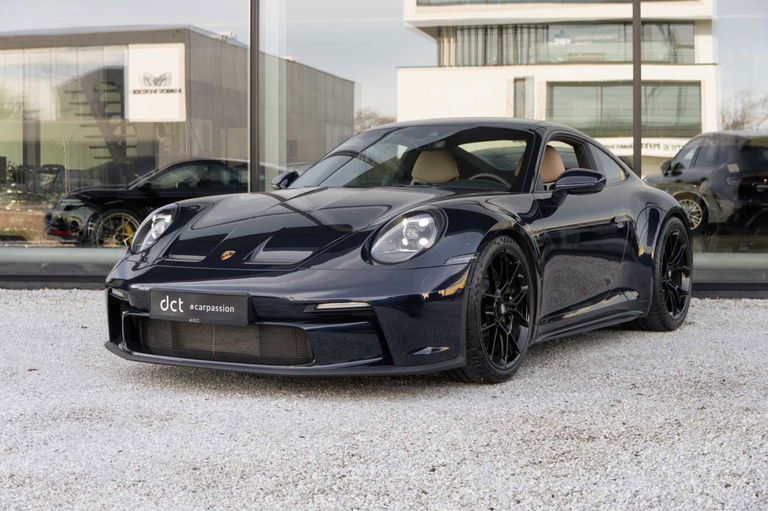 Porsche 992 GT3 Touring