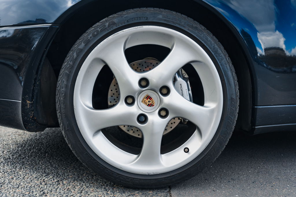 Porsche 993 Carrera 4