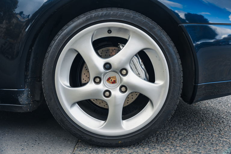 Porsche 993 Carrera 4