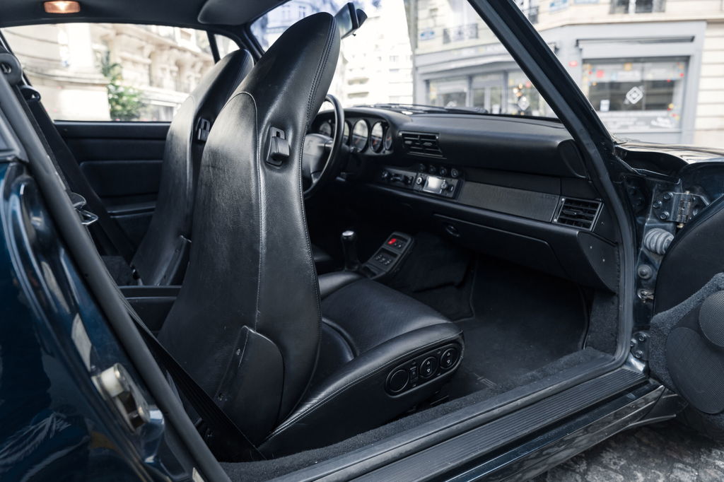 Porsche 993 Carrera 4
