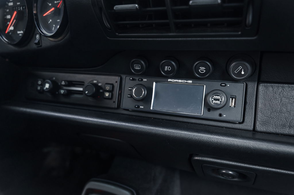 Porsche 993 Carrera 4