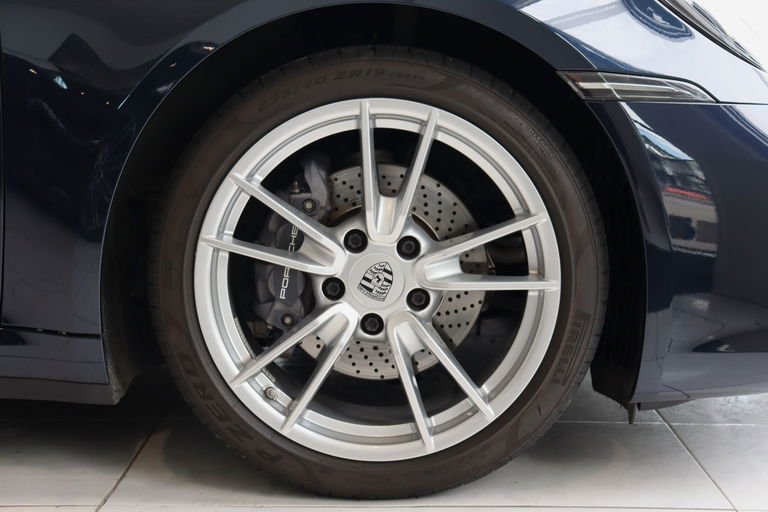 Porsche 992 Targa 4