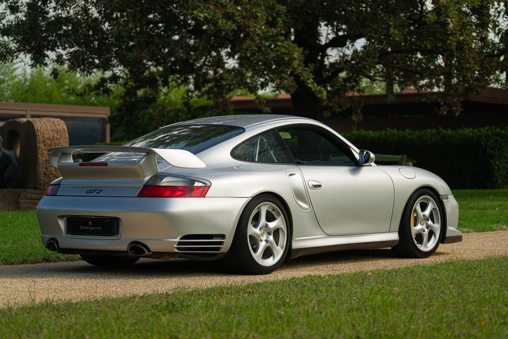 Porsche 996 GT2