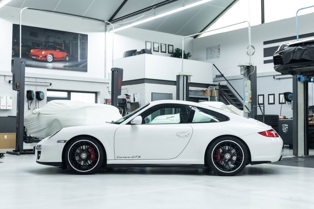 Porsche 997.2 Carrera GTS