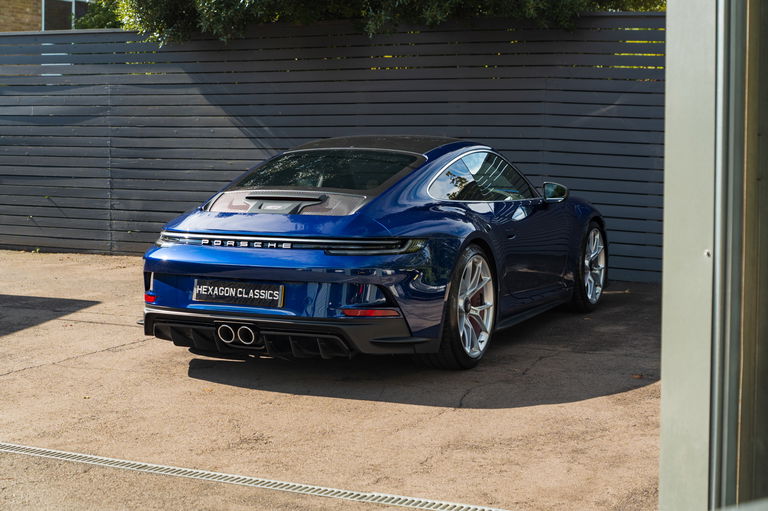 Porsche 992 GT3 Touring