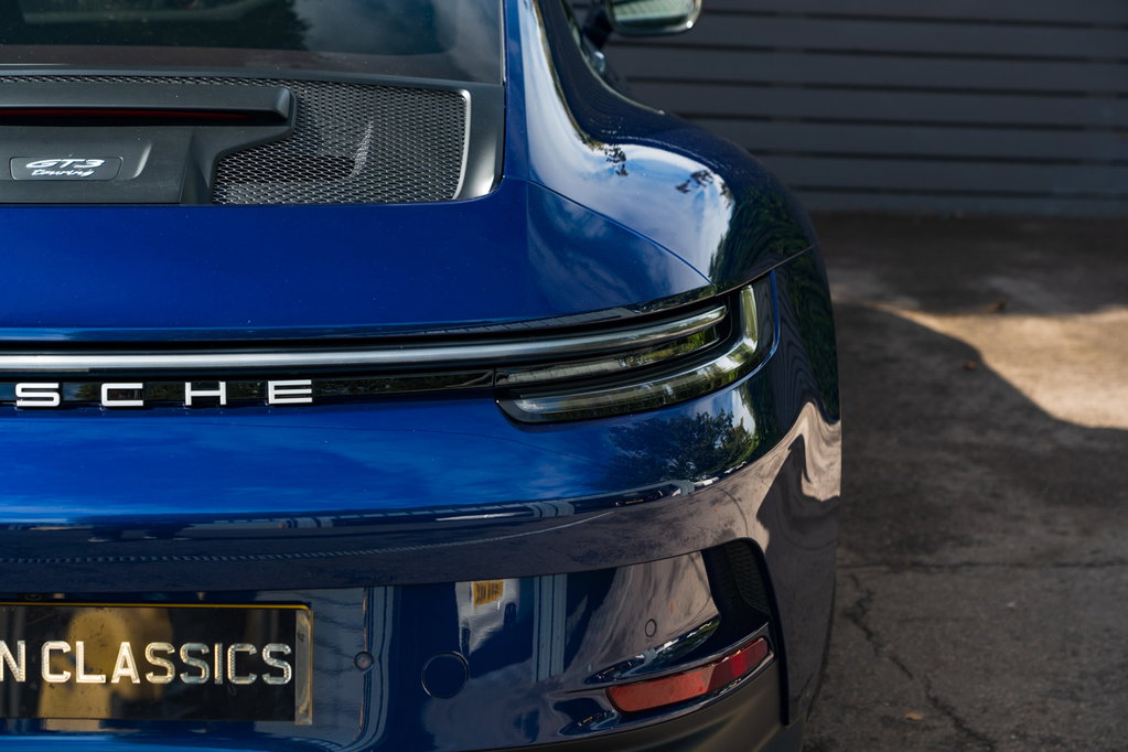 Porsche 992 GT3 Touring