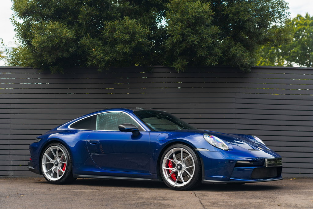 Porsche 992 GT3 Touring
