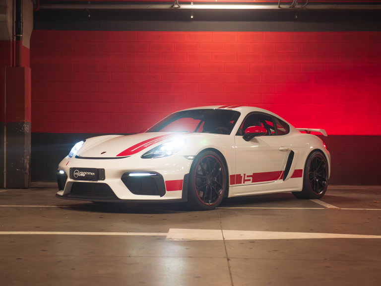 Porsche 718 Cayman GT4