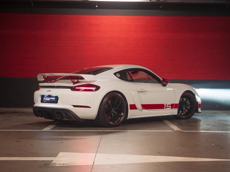 Porsche 718 Cayman GT4