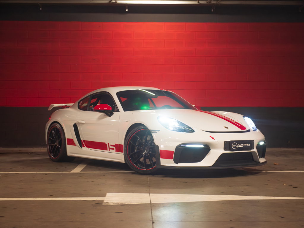 Porsche 718 Cayman GT4