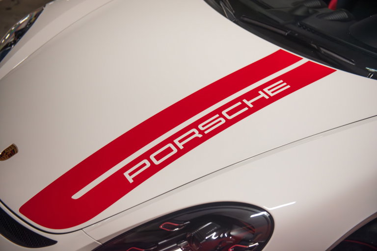 Porsche 718 Cayman GT4