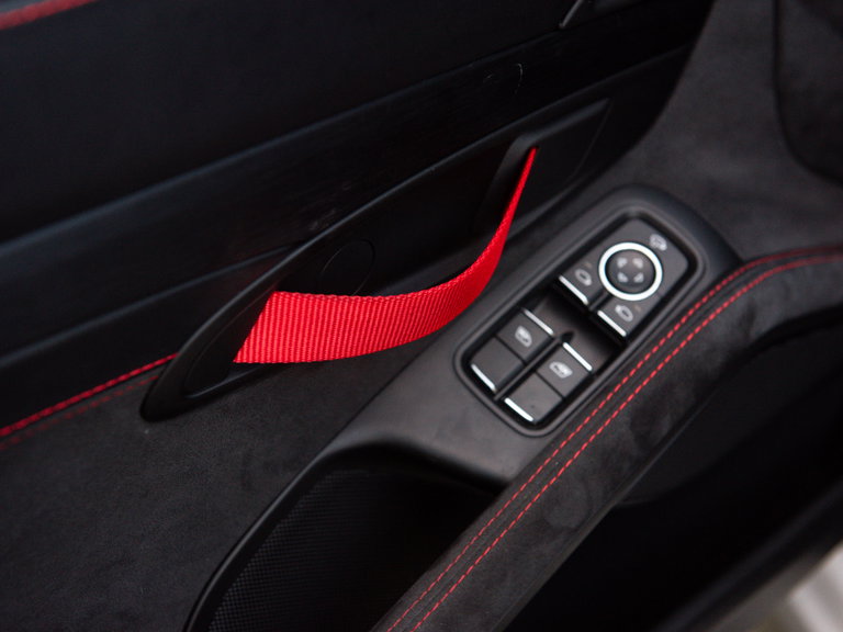 Porsche 718 Cayman GT4