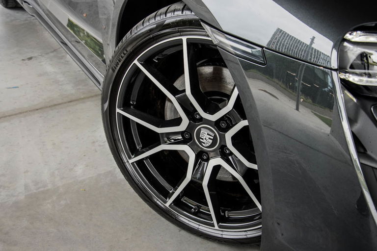 Porsche Taycan Sport Turismo