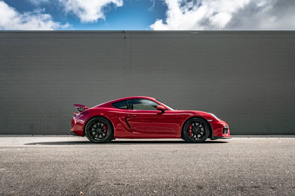 Porsche 981 Cayman GT4