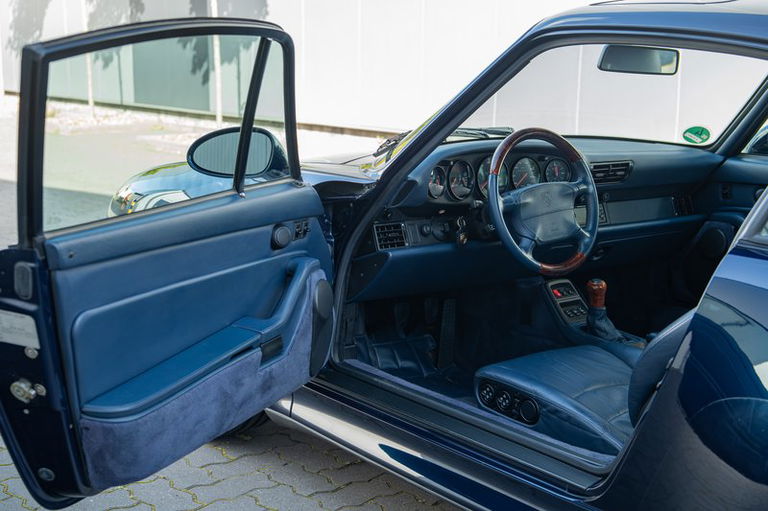 Porsche 993 Carrera 4S