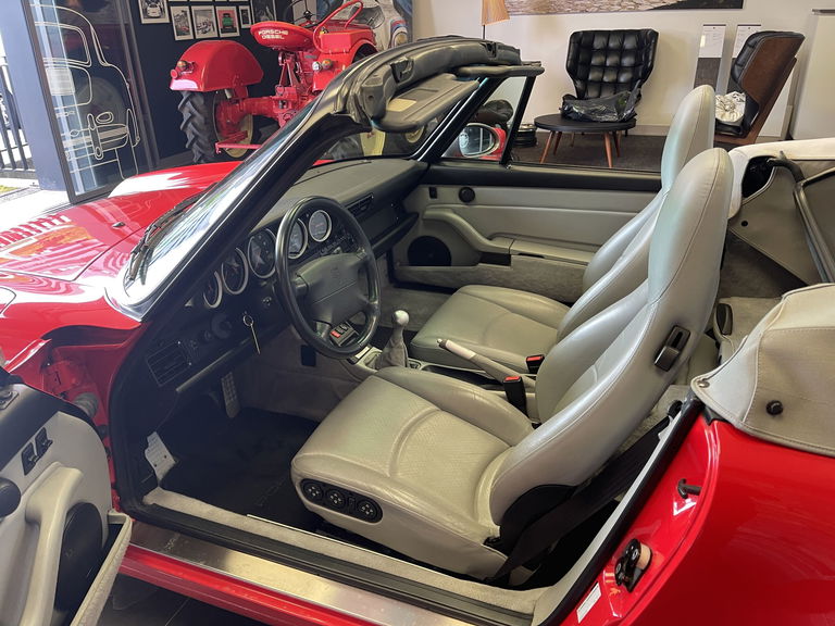 Porsche 993 Carrera 4