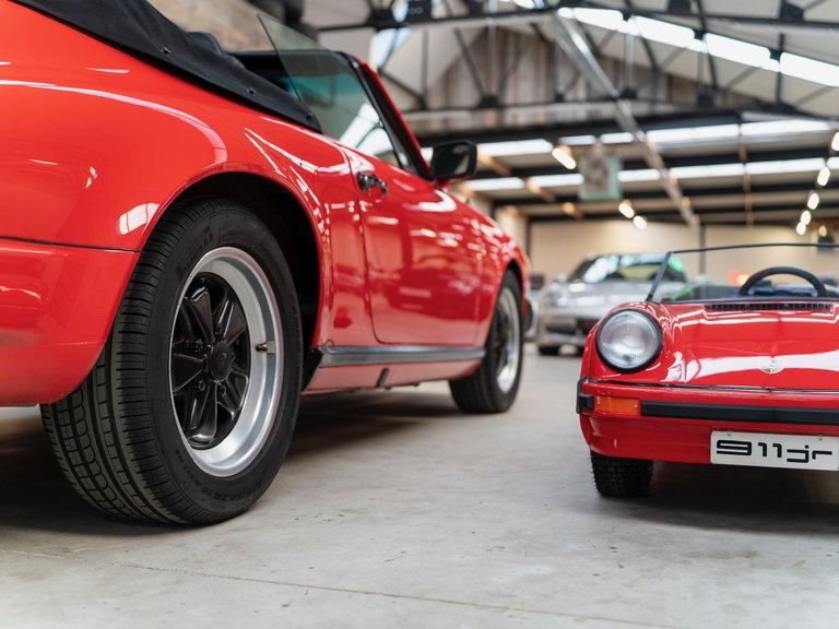 Porsche 911 Carrera 3.2 (US)