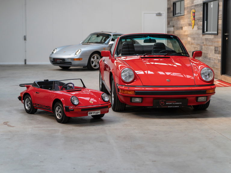 Porsche 911 Carrera 3.2 (US)