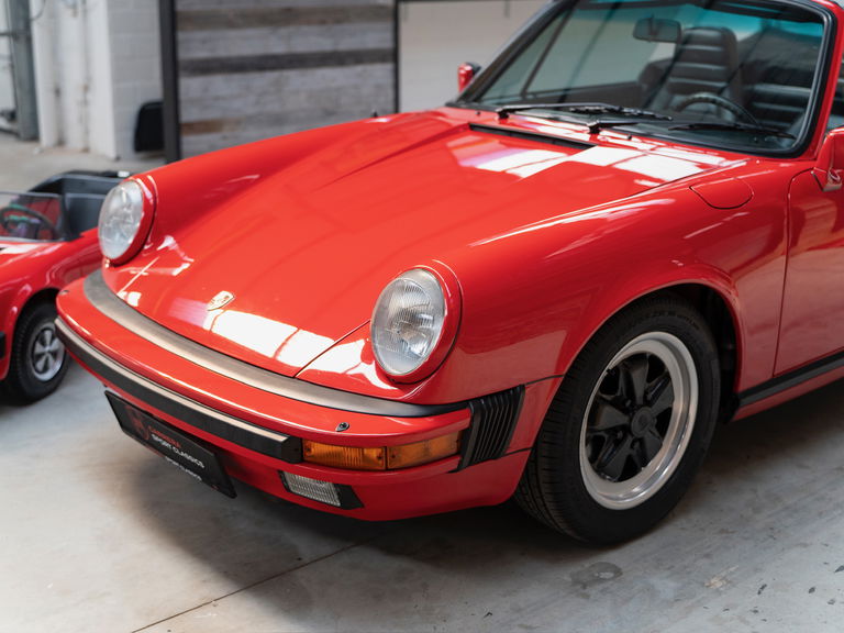Porsche 911 Carrera 3.2 (US)