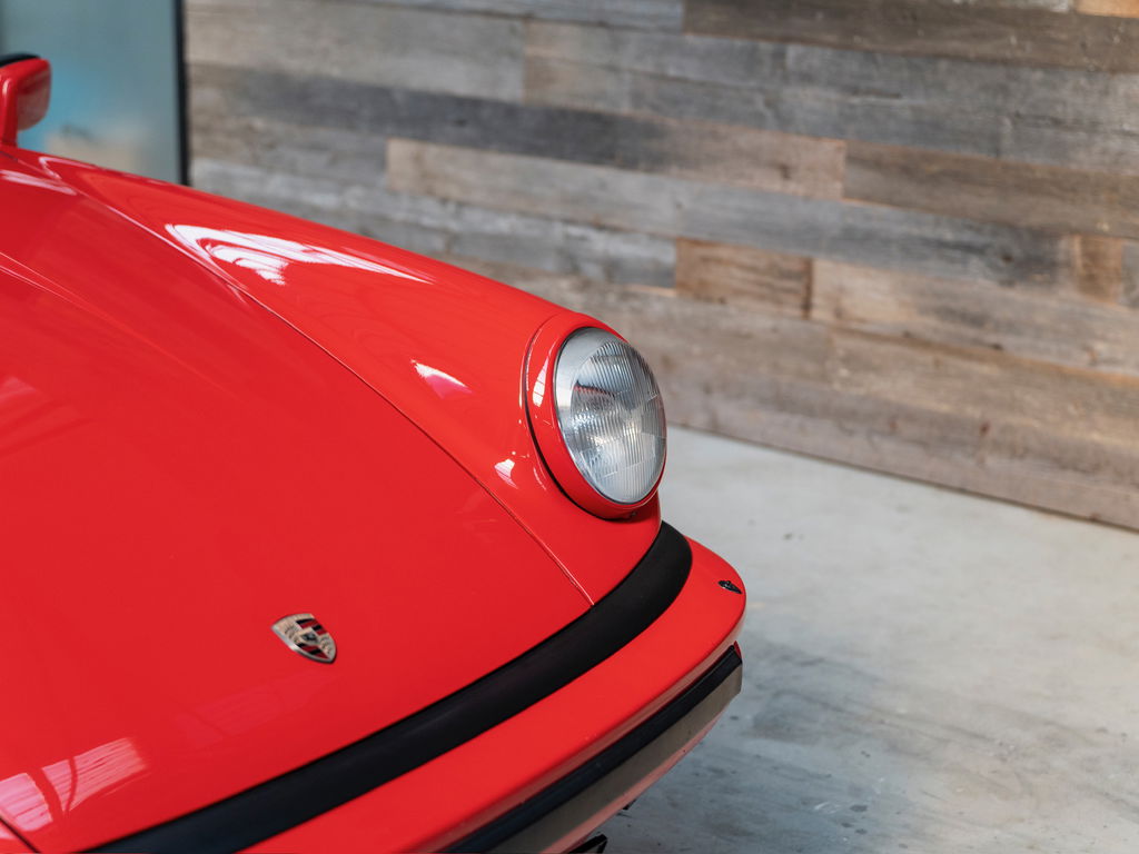 Porsche 911 Carrera 3.2 (US)