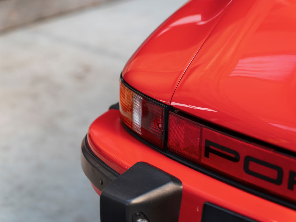 Porsche 911 Carrera 3.2 (US)