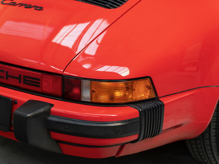 Porsche 911 Carrera 3.2 (US)