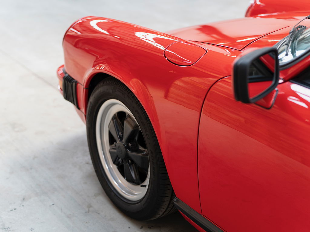 Porsche 911 Carrera 3.2 (US)