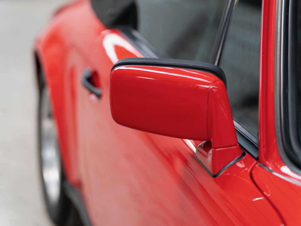 Porsche 911 Carrera 3.2 (US)