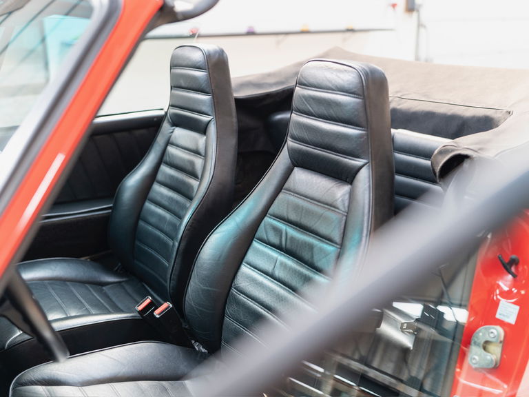 Porsche 911 Carrera 3.2 (US)