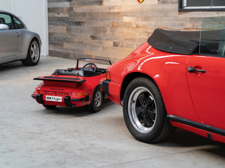 Porsche 911 Carrera 3.2 (US)