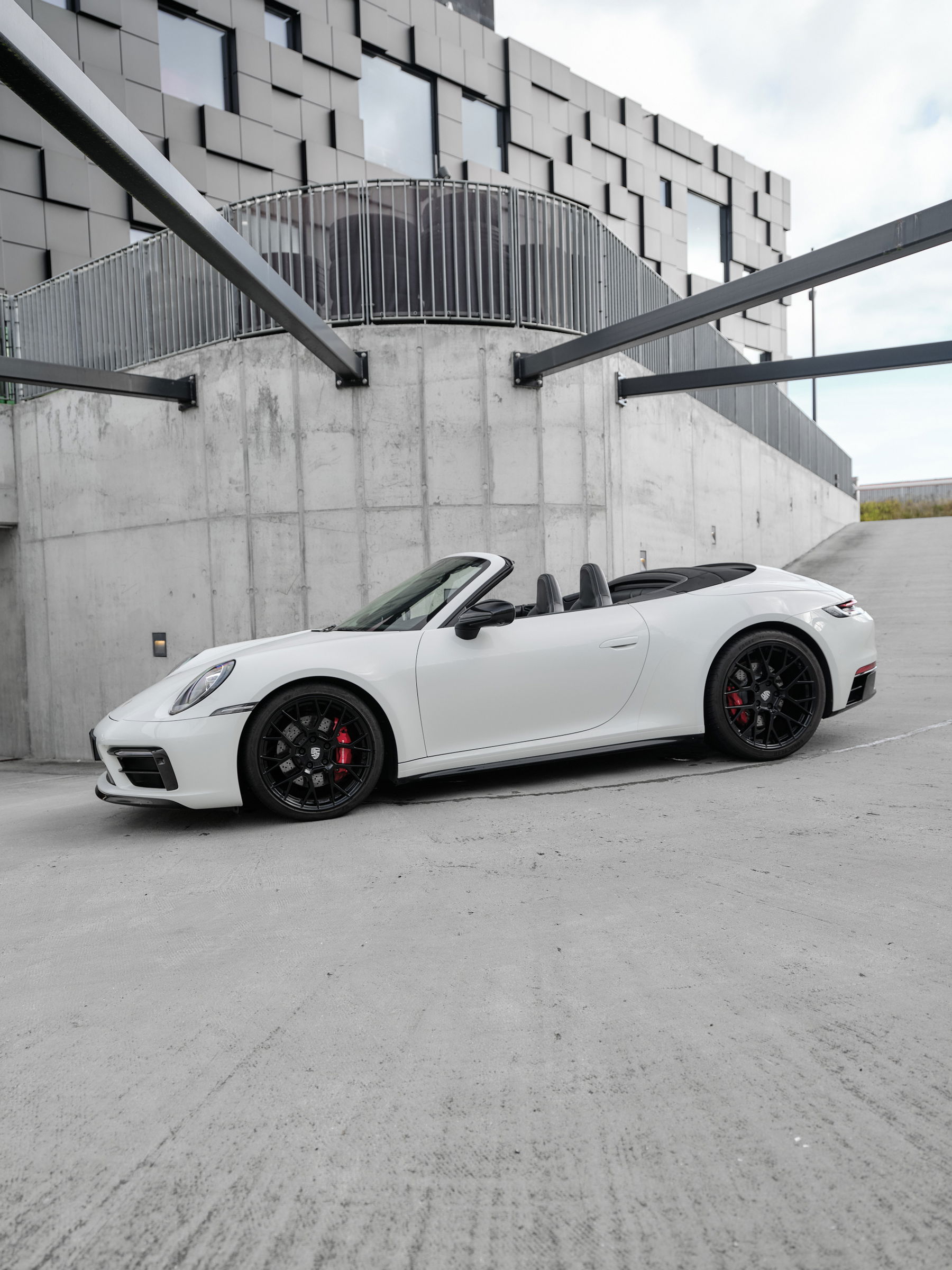 Porsche 992 Carrera 4S