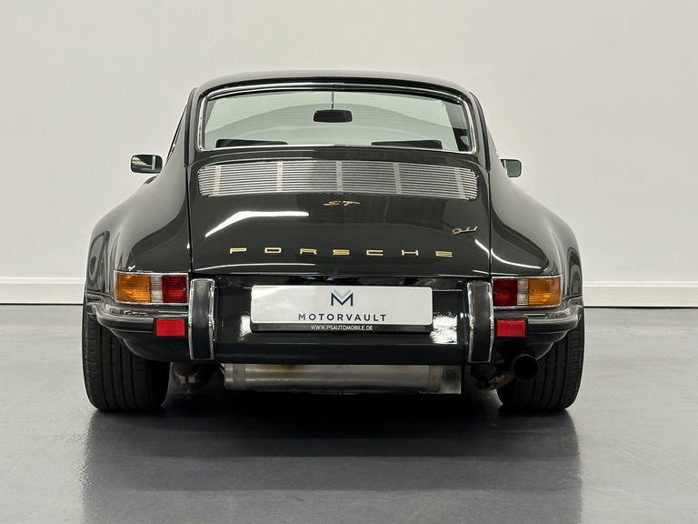Porsche 911 Backdate