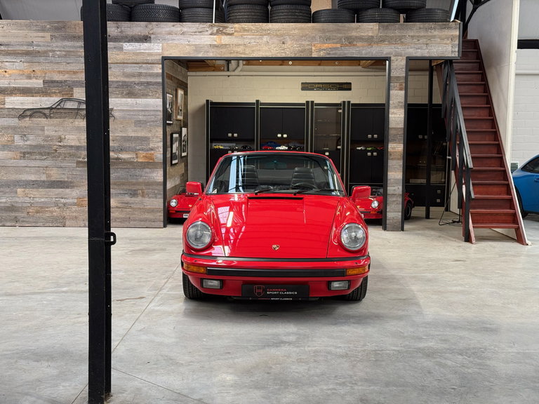 Porsche 911 Carrera 3.2 (US)