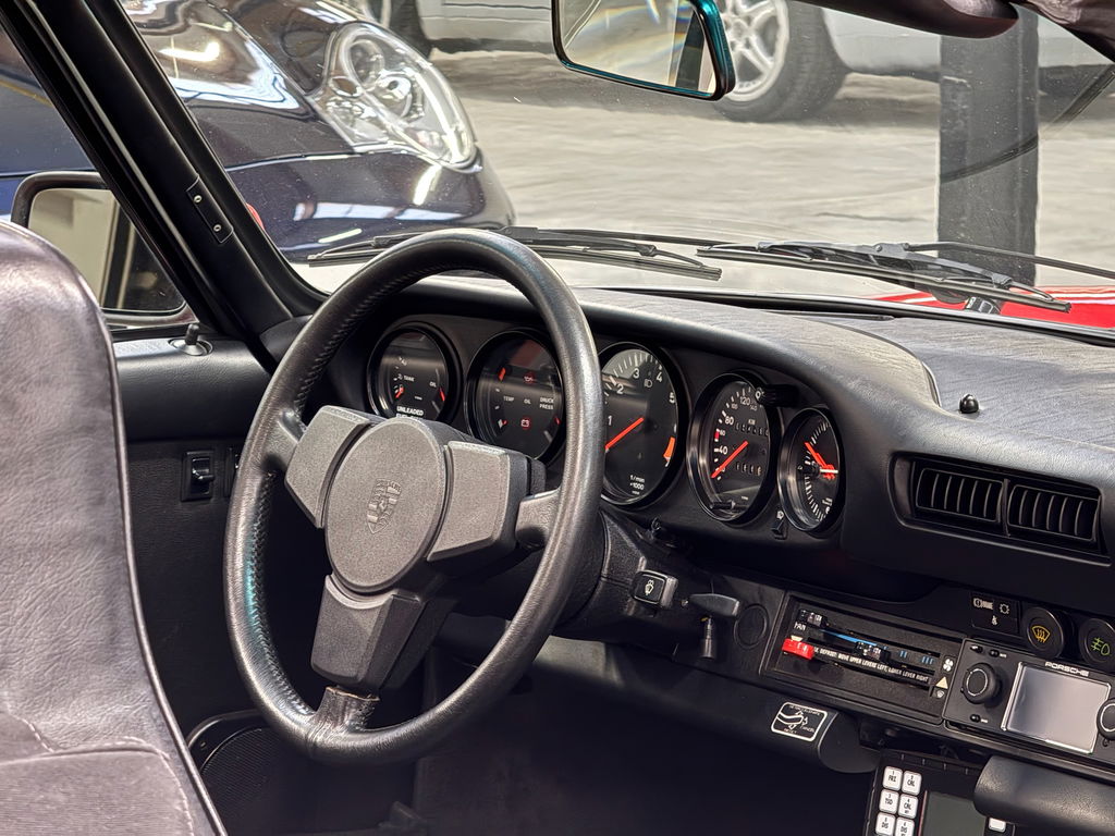 Porsche 911 Carrera 3.2 (US)