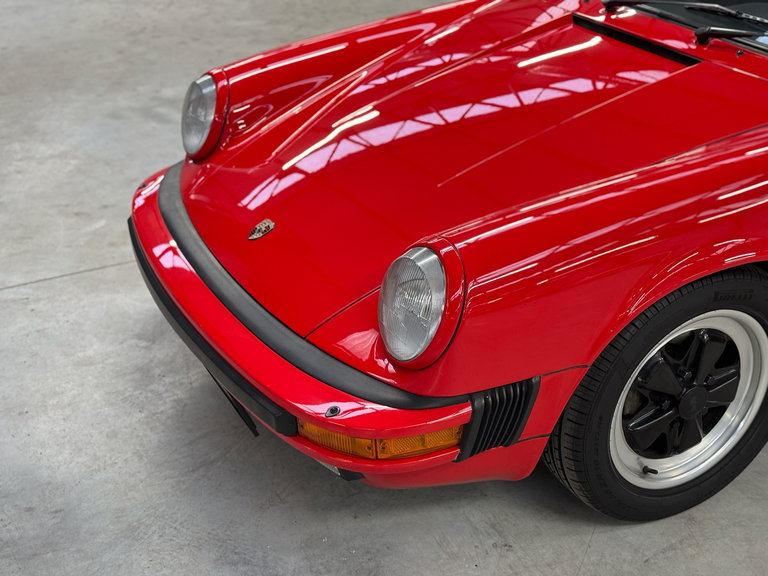 Porsche 911 Carrera 3.2 (US)