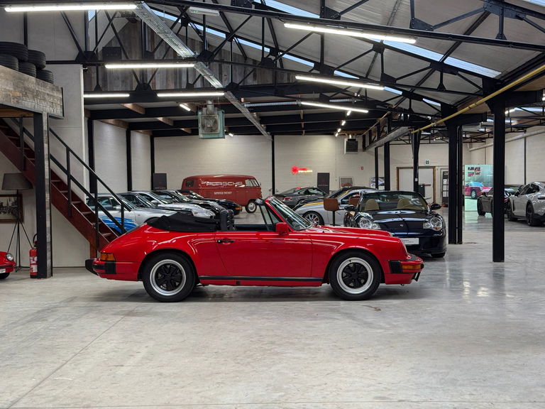 Porsche 911 Carrera 3.2 (US)