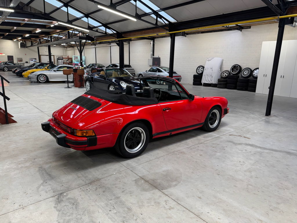 Porsche 911 Carrera 3.2 (US)