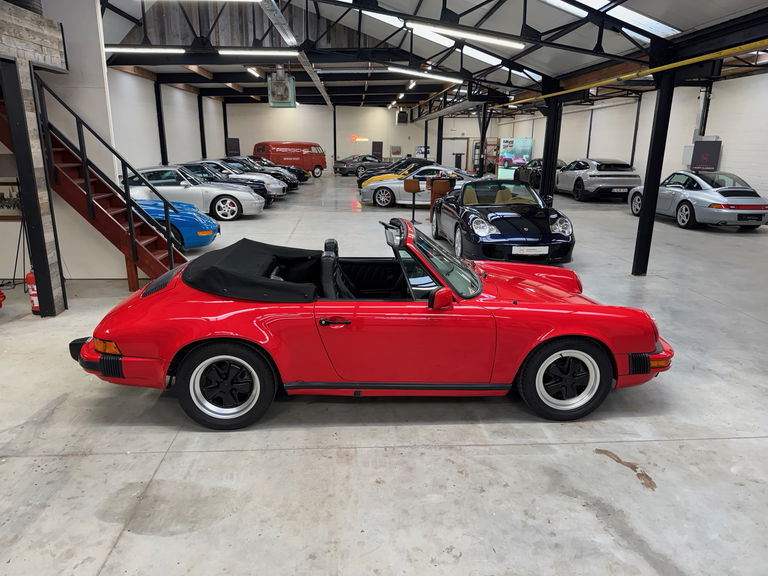Porsche 911 Carrera 3.2 (US)