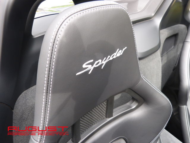 Porsche 981 Boxster Spyder