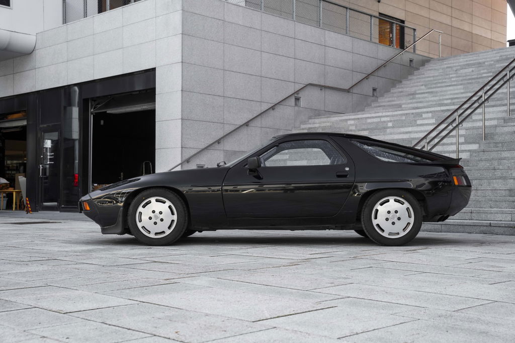 Porsche 928 S
