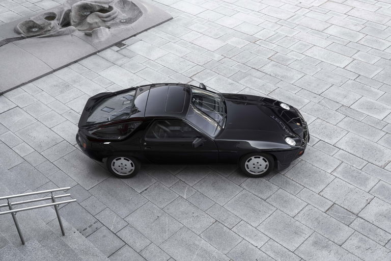 Porsche 928 S