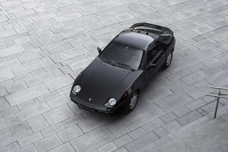 Porsche 928 S