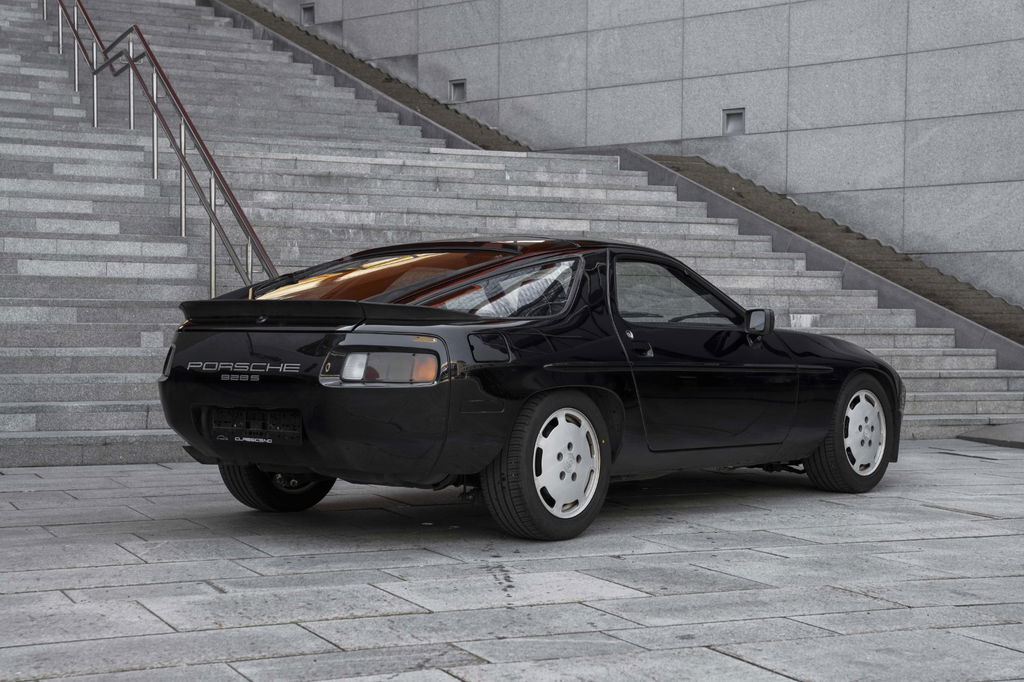 Porsche 928 S