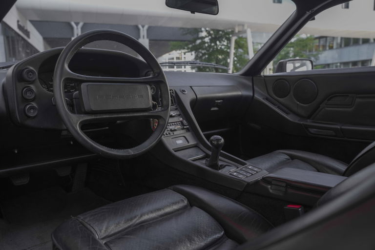 Porsche 928 S