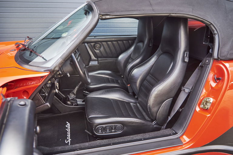 Porsche 911 Carrera 3.2 Speedster