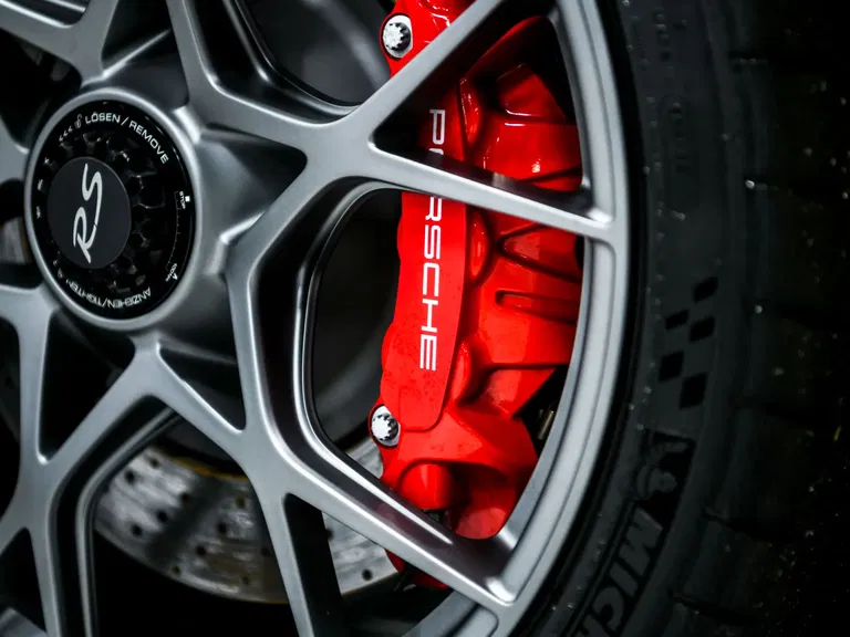 Porsche 718 Cayman GT4 RS