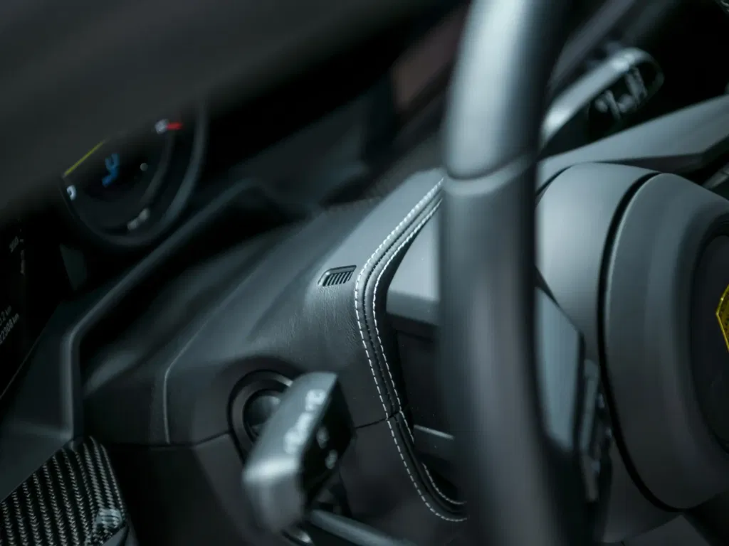 Porsche 992 GT3 Touring