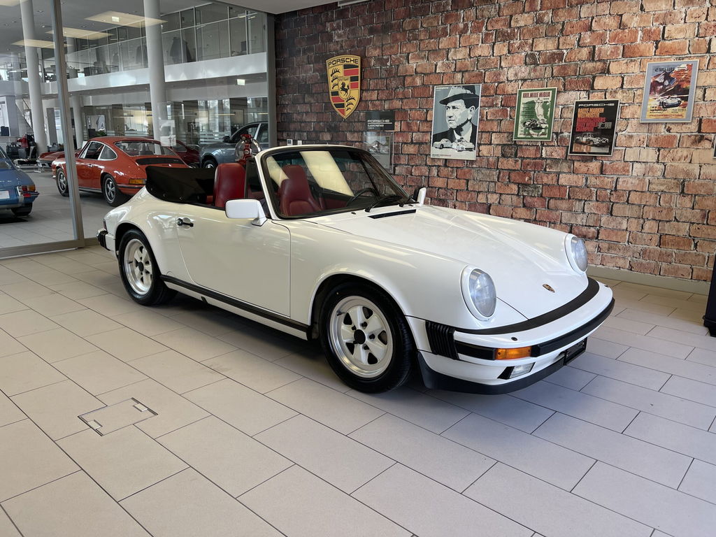 Porsche 911 Carrera 3.2