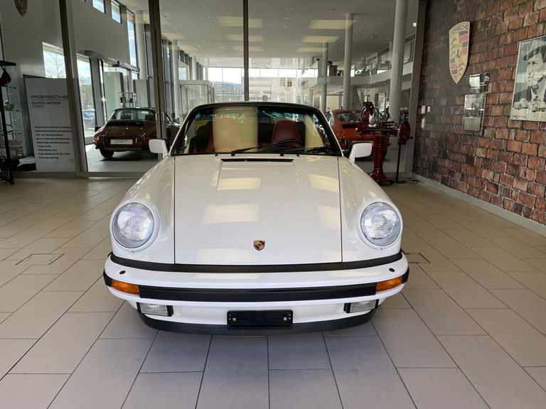 Porsche 911 Carrera 3.2